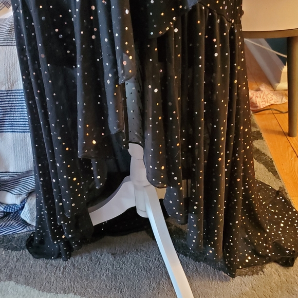 Black formal dress size Large 10 - Picture 3 of 8